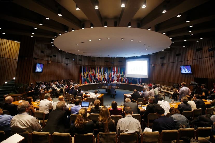 Cepal eleva al 2,4 % la proyección de crecimiento para América Latina en 2025