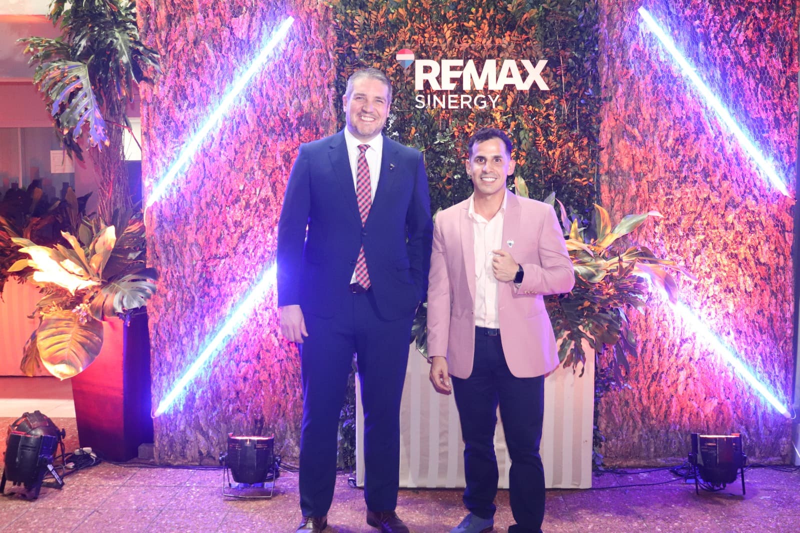 Remax Sinergy inaugura nueva oficina en Asunción y proyecta expansión de agentes